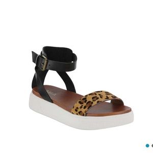 Leopard platform Sandal